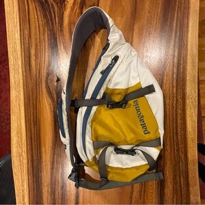 Patagonia Atom Sling Bag